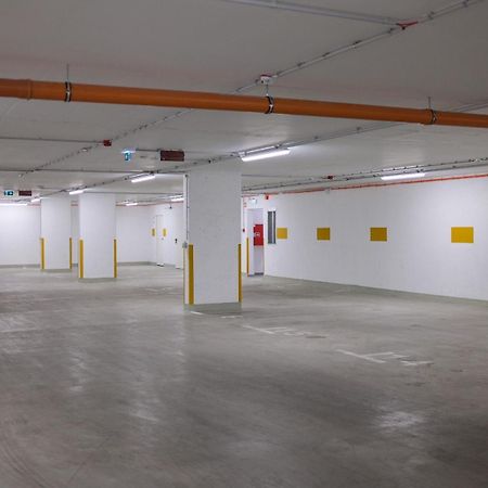 Cityscape Apartment ~ Ac/Indoor Parking/Balcony 부다페스트 외부 사진