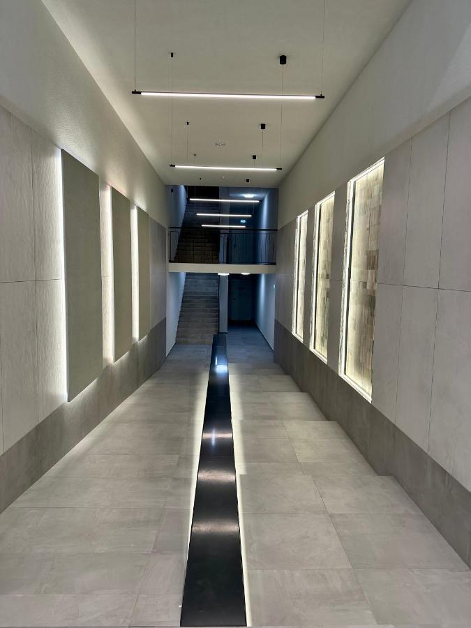 Cityscape Apartment ~ Ac/Indoor Parking/Balcony 부다페스트 외부 사진