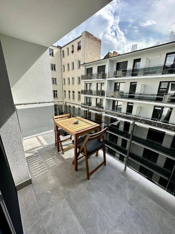 Cityscape Apartment ~ Ac/Indoor Parking/Balcony 부다페스트 외부 사진