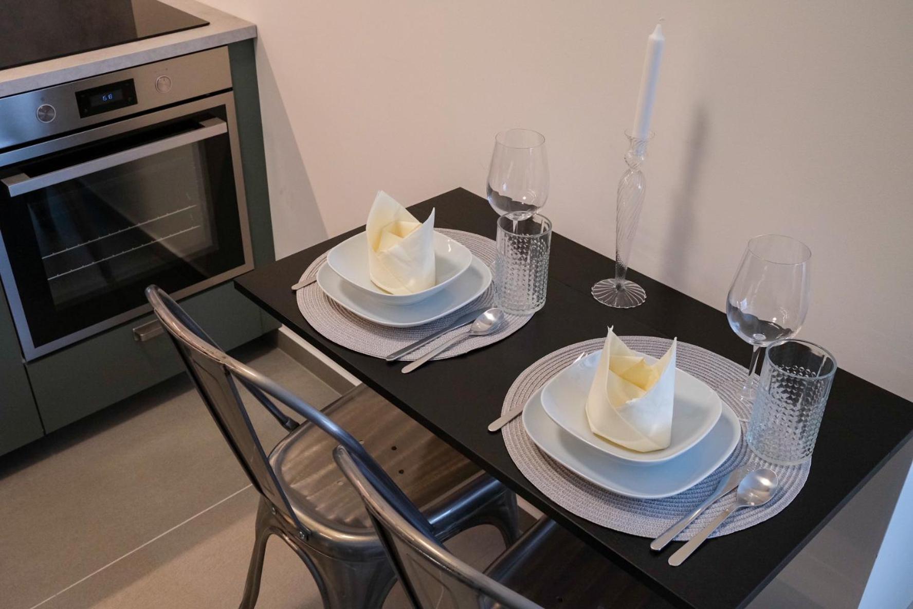 Cityscape Apartment ~ Ac/Indoor Parking/Balcony 부다페스트 외부 사진